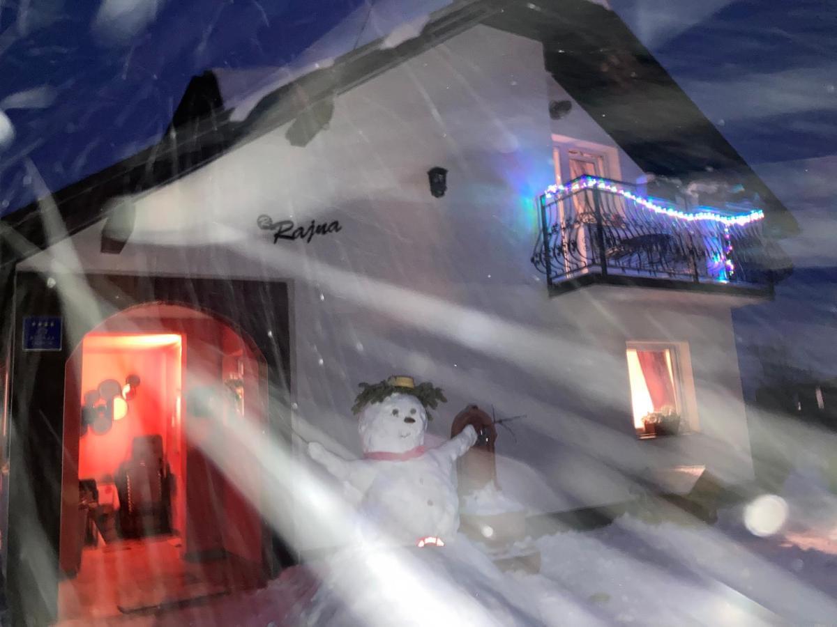Relax Home Rajna โคเรนนิซา ภายนอก รูปภาพ