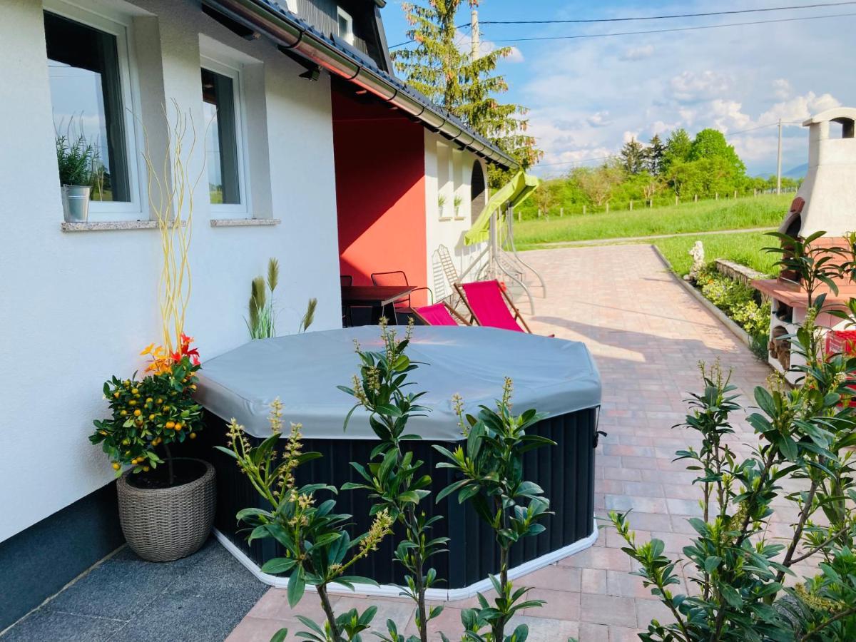 Relax Home Rajna โคเรนนิซา ภายนอก รูปภาพ